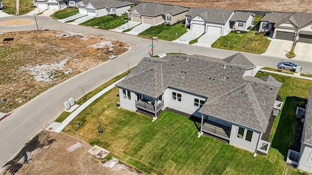 25039 W 94th Terrace, Lenexa, KS 66227