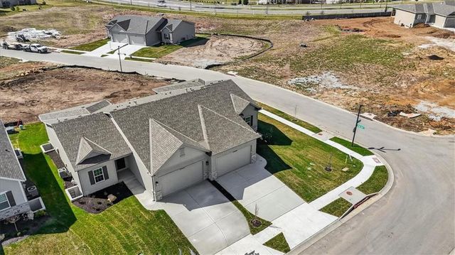 25039 W 94th Terrace, Lenexa, KS 66227