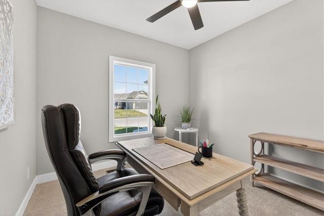 25039 W 94th Terrace, Lenexa, KS 66227