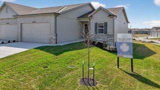 25039 W 94th Terrace, Lenexa, KS 66227