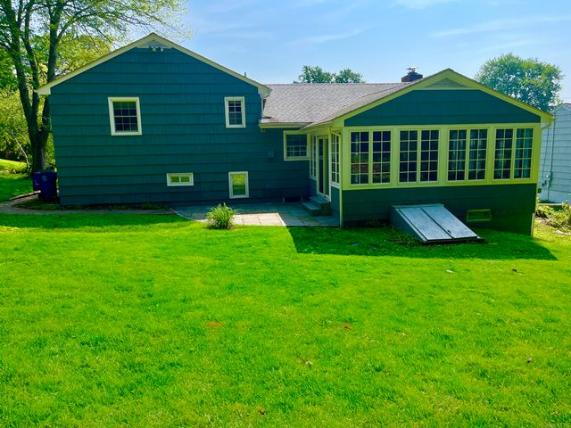 11 Cornwall Road, Norwalk, CT 06850