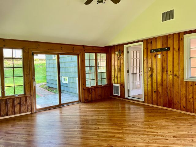 11 Cornwall Road, Norwalk, CT 06850