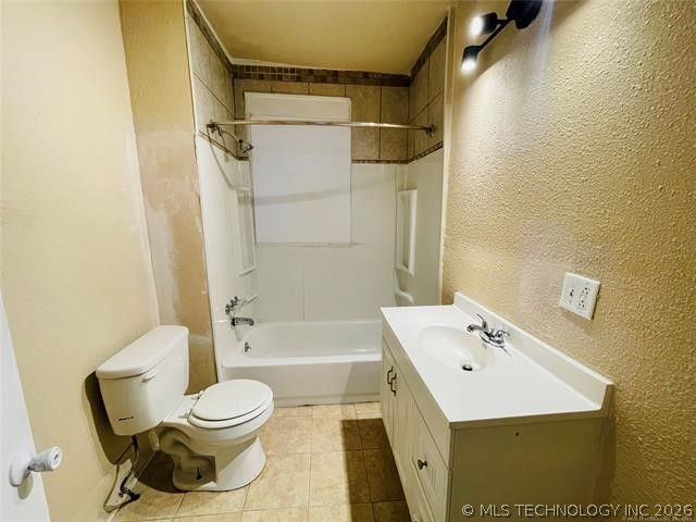 910 N Collins Avenue, Okmulgee, OK 74447