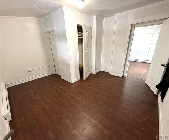 16 Barnes Avenue, Utica, NY 13502