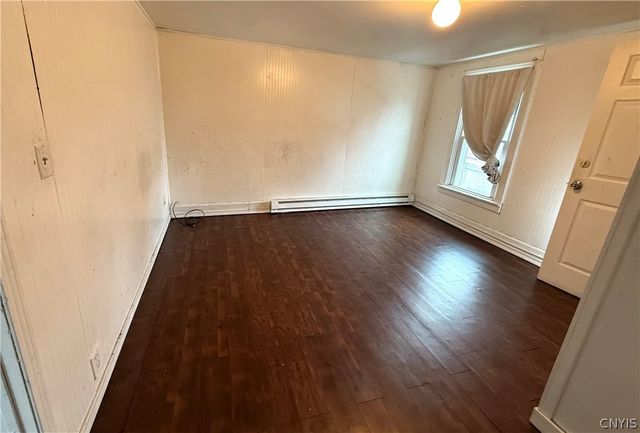 16 Barnes Avenue, Utica, NY 13502