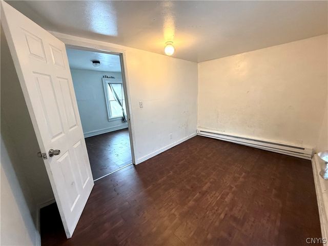 16 Barnes Avenue, Utica, NY 13502