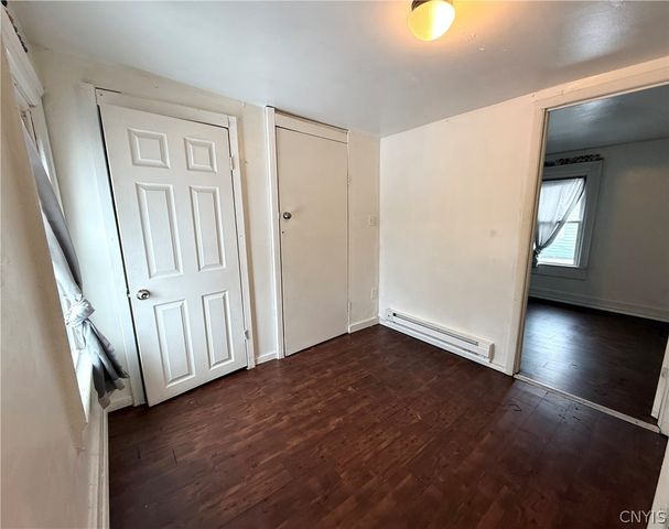 16 Barnes Avenue, Utica, NY 13502