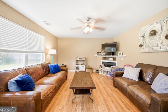 214 Haywood Drive, Kathleen, GA 31047