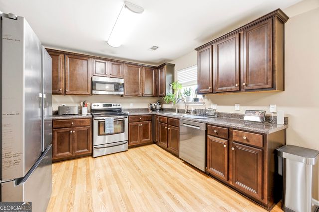 214 Haywood Drive, Kathleen, GA 31047