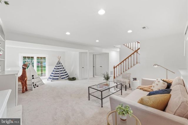 3213 ALLNESS LN, Herndon, VA 20171