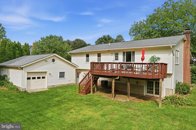3213 ALLNESS LN, Herndon, VA 20171