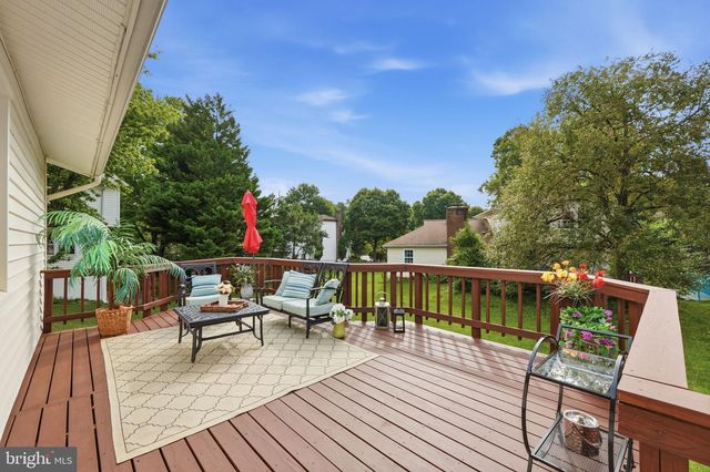 3213 ALLNESS LN, Herndon, VA 20171