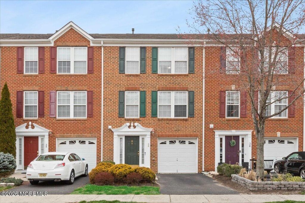 36 Saxton Road, Farmingdale, NJ 07727