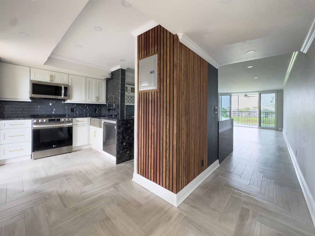3001 S Course Drive 408, Pompano Beach, FL 33069