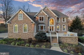 50 COTTAGE DR, Luray, VA 22835