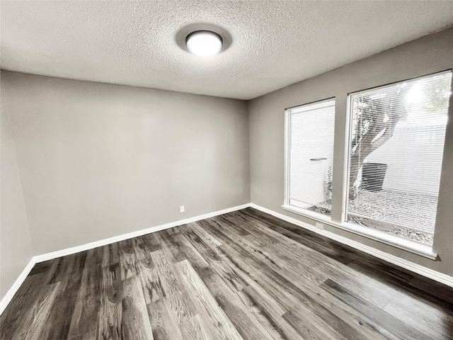 2201 Seville Court, Dalworthington Gardens, TX 76013