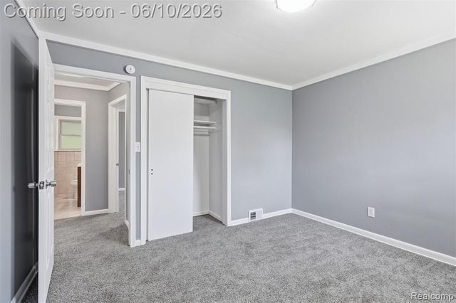 8245 Roosevelt Street, Taylor, MI 48180