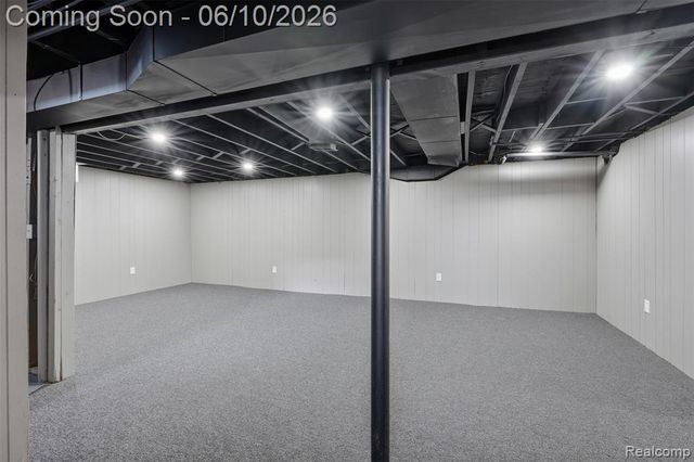 8245 Roosevelt Street, Taylor, MI 48180