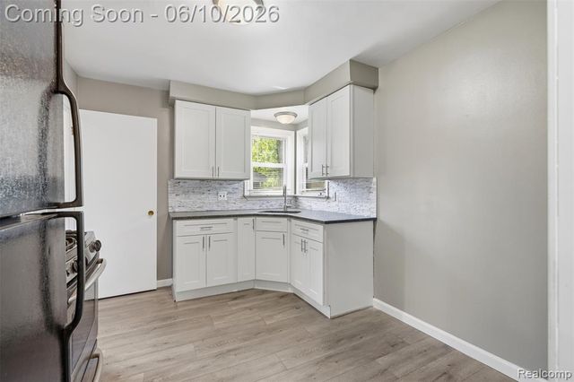 8245 Roosevelt Street, Taylor, MI 48180