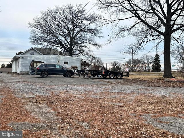 2511 GETTYSBURG RD, Camp Hill, PA 17011
