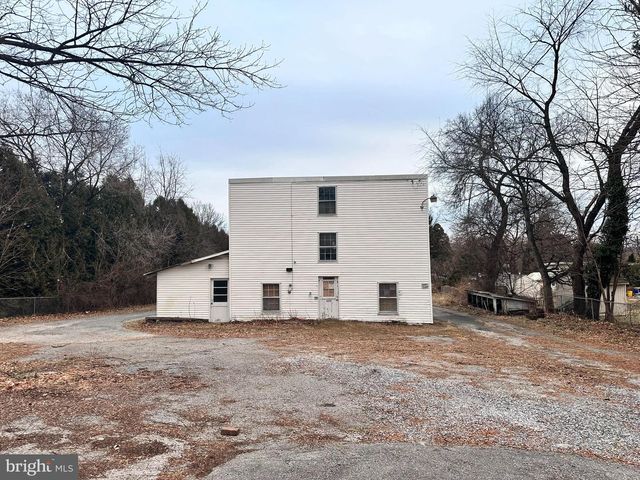 2511 GETTYSBURG RD, Camp Hill, PA 17011
