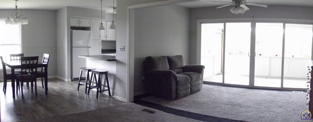 6740 SW Scathelock RD, Topeka, KS 66614