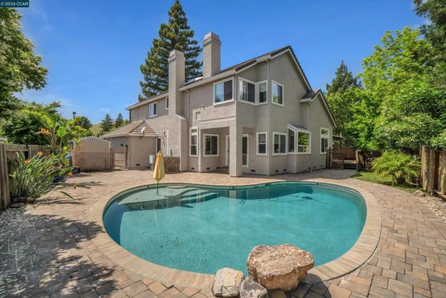 2208 Fieldcrest Ct, Fairfield, CA 94534