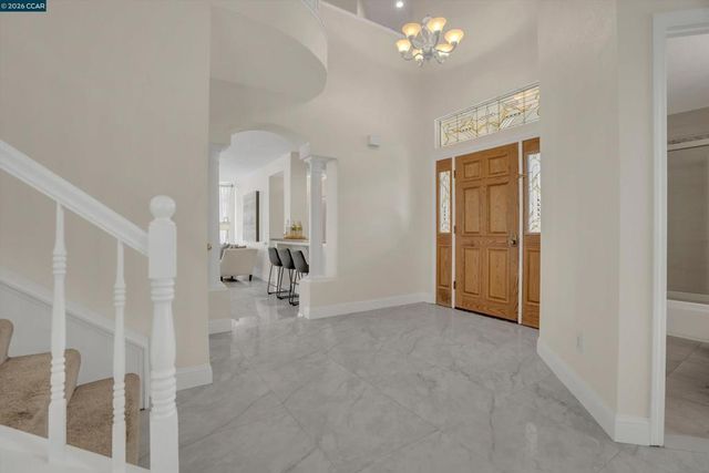 2208 Fieldcrest Ct, Fairfield, CA 94534