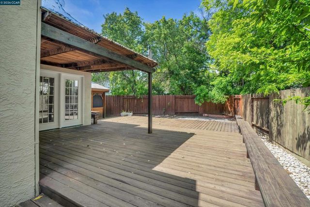 2208 Fieldcrest Ct, Fairfield, CA 94534