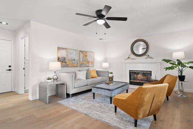 2170 Clearview Drive, Hollister, CA 95023