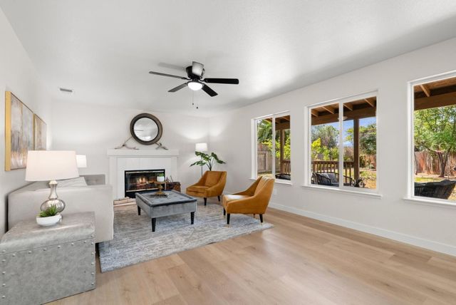 2170 Clearview Drive, Hollister, CA 95023