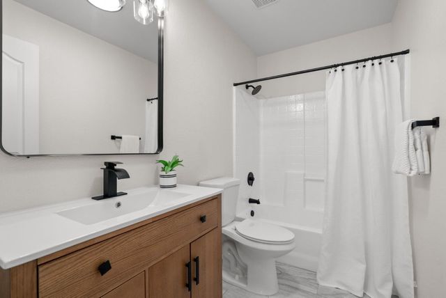 2170 Clearview Drive, Hollister, CA 95023