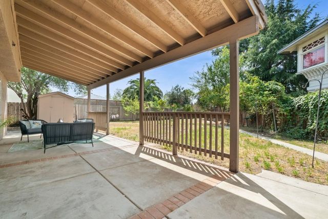 2170 Clearview Drive, Hollister, CA 95023