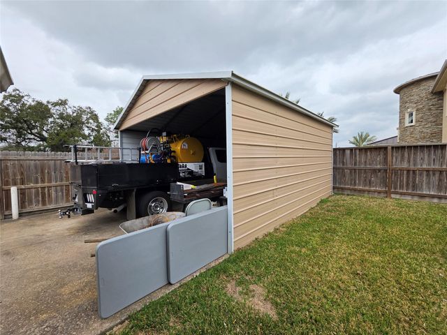 830 Hollycrest Drive, Channelview, TX 77530