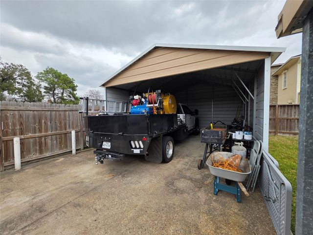 830 Hollycrest Drive, Channelview, TX 77530