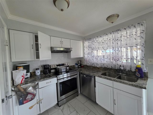 830 Hollycrest Drive, Channelview, TX 77530