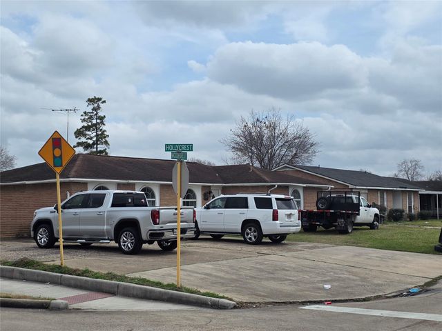 830 Hollycrest Drive, Channelview, TX 77530