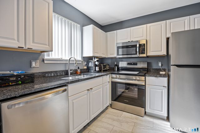 535 Woodward Avenue B, New Haven, CT 06512