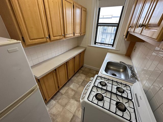 1156 Commonwealth Avenue 59, Boston, MA 02134