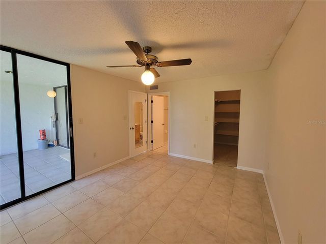 2424 W TAMPA BAY BLVD M-201, Tampa, FL 33607