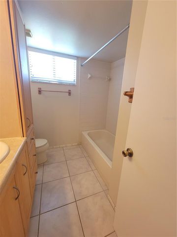 2424 W TAMPA BAY BLVD M-201, Tampa, FL 33607
