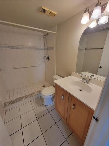 2424 W TAMPA BAY BLVD M-201, Tampa, FL 33607