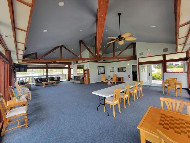 2424 W TAMPA BAY BLVD M-201, Tampa, FL 33607