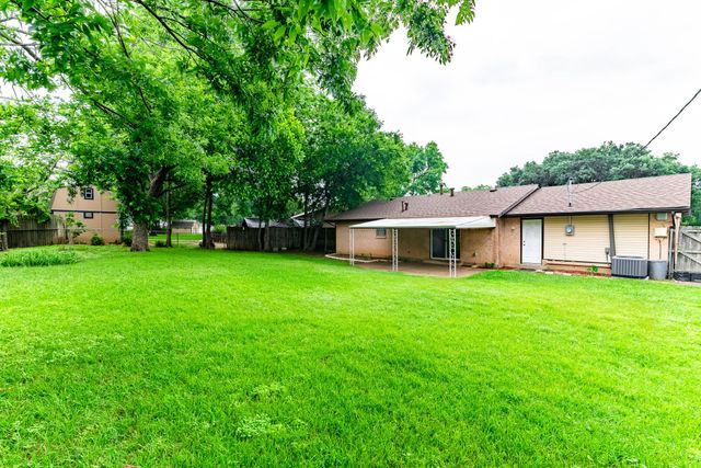 3213 Thames Street, Irving, TX 75062