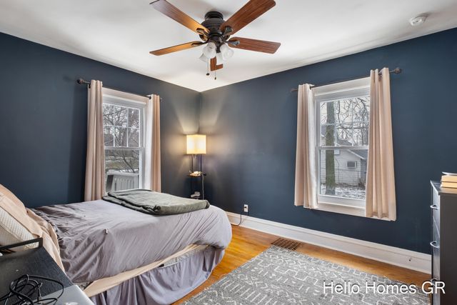 450 Kenwood Street Ne, City Of Grand Rapids, MI 49505