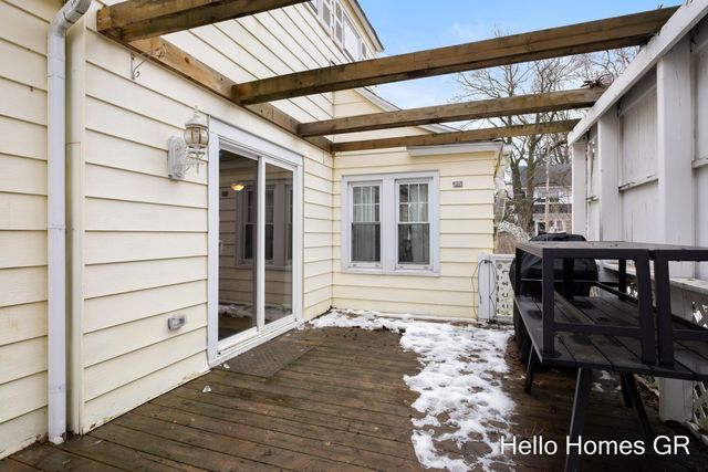 450 Kenwood Street Ne, City Of Grand Rapids, MI 49505