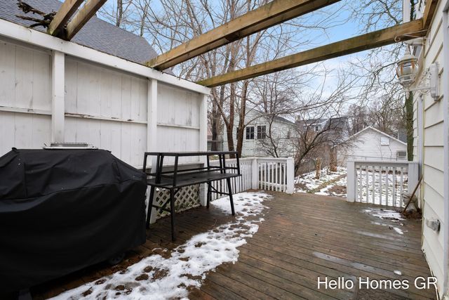 450 Kenwood Street Ne, City Of Grand Rapids, MI 49505