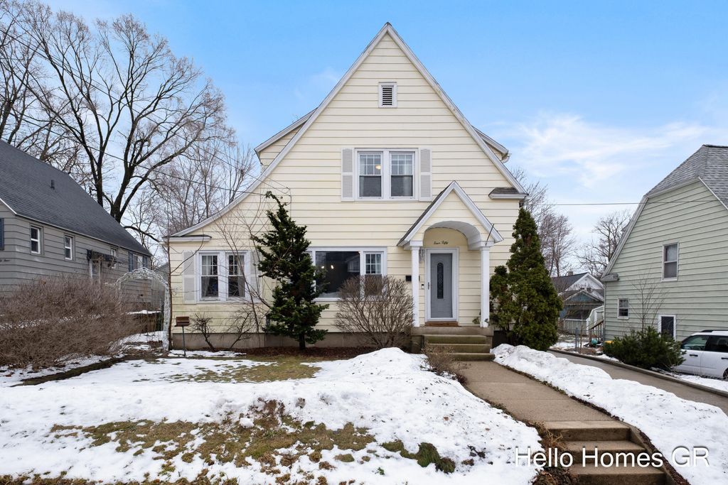 450 Kenwood Street Ne, City Of Grand Rapids, MI 49505