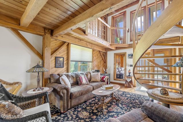 7715 Little Road, Sylvania, OH 43560