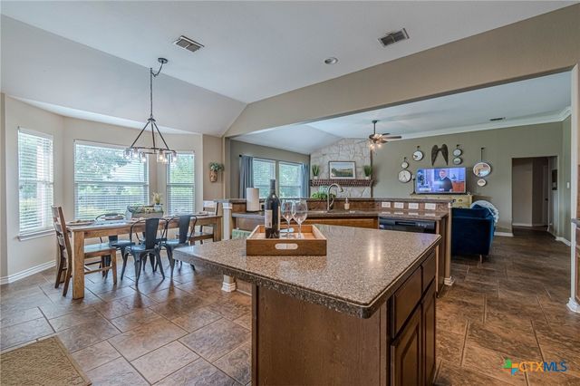 1021 Loma Verde Drive, New Braunfels, TX 78130